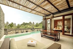 Luxury Villa, 3 Bedrooms (Countryside) | Teres/patio