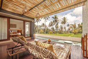 Cozy 1 Bedroom Romantic Pool Villa with Paddyfield View | Terrace/patio
