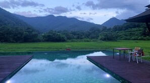 Alberca al aire libre 