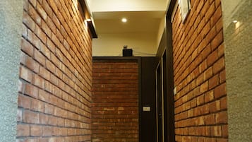 筆電工作空間、免費無線上網
