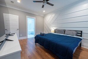 4 bedrooms, iron/ironing board, free WiFi, bed sheets