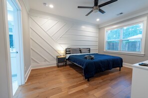4 bedrooms, iron/ironing board, free WiFi, bed sheets - New build 4-bedroom house with fast WiFi and AC in peaceful North Charleston (North Charleston)