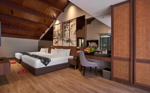 Family Suite (Bilek Peony) | In-room safe, blackout drapes, iron/ironing board, free WiFi - Baba House Melaka (Malacca City)