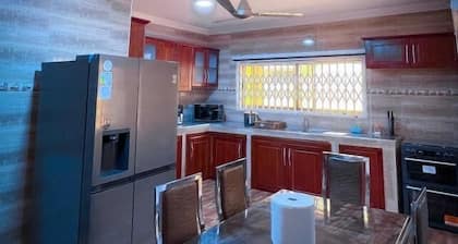 Accra-5Bedroom-3Bathroom-PrivateParking