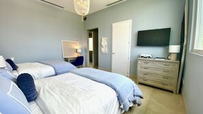 4 chambres, fer et planche à repasser, Wi-Fi, draps fournis