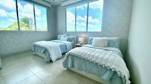 4 chambres, fer et planche à repasser, Wi-Fi, literie fournie