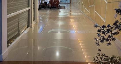 Seacliff Suites Hotel & Resort