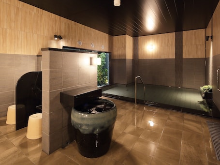 Baño termal público. Hotel Route Inn Grand Kainan Ekimae