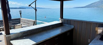 Lakefront Retreat on Flathead Lake, Close to Glacier National Park