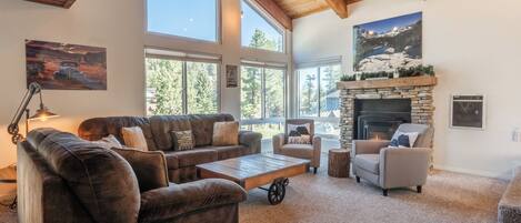 Smart-tv en een open haard