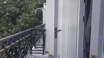 Basic Apartment, Balcony, City View | Terrace/patio