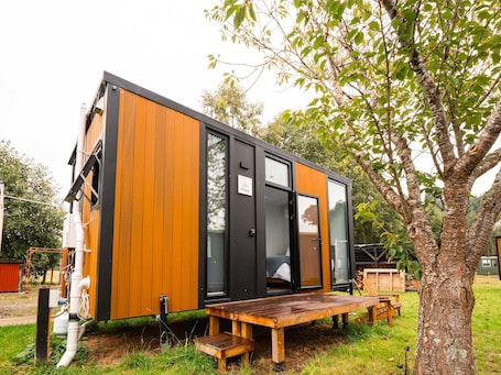 Exterior. Gold Nugget 3 by Tiny Away