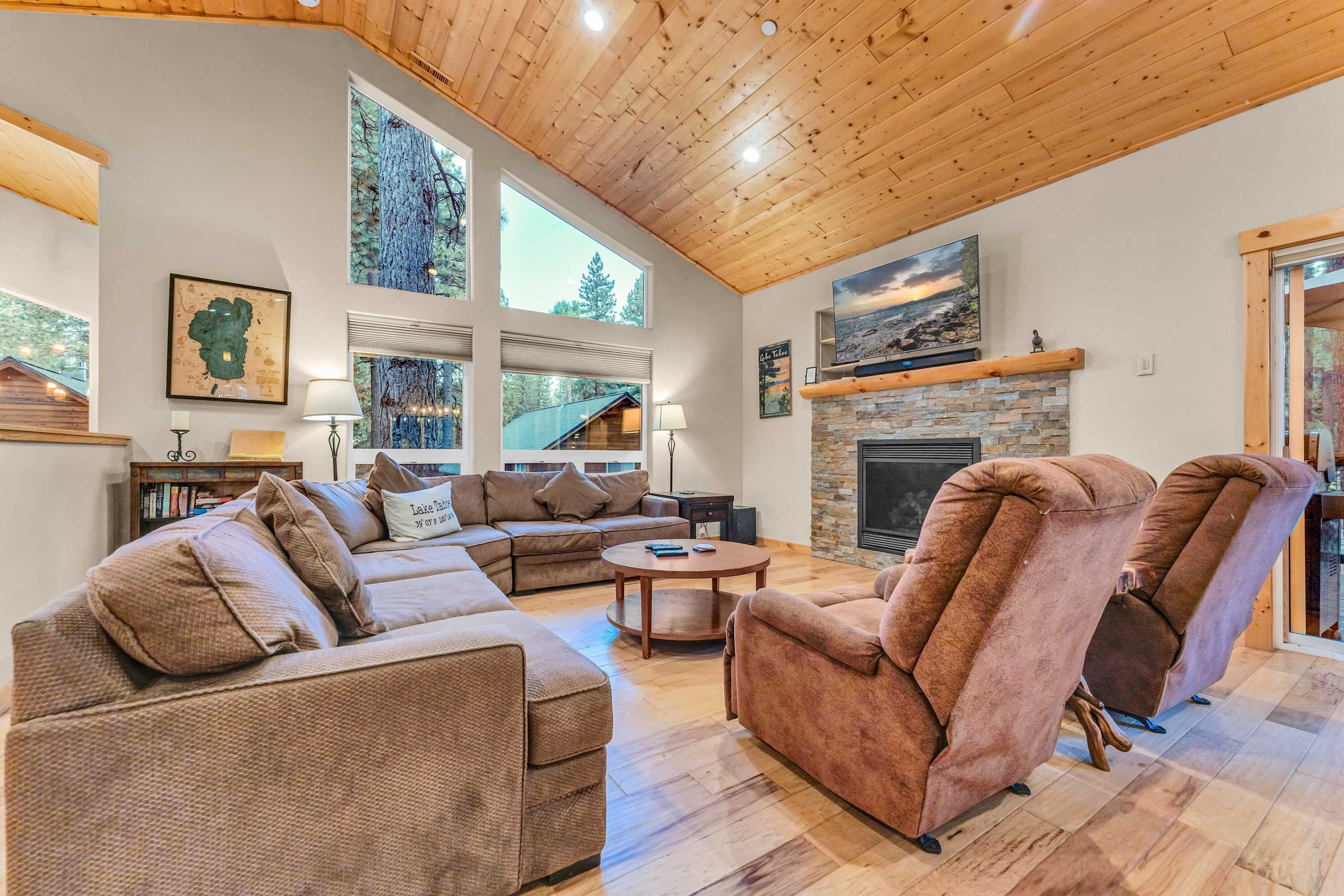 TV, fireplace, DVD player