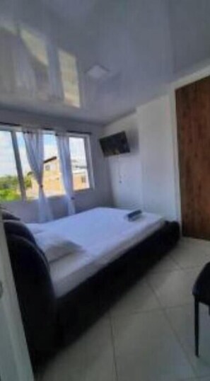 2 bedrooms