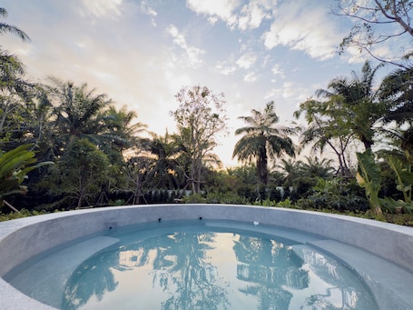 5 Bedrooms Private Pool Villa | Bathroom | Separate tub and shower, hair dryer, slippers, towels