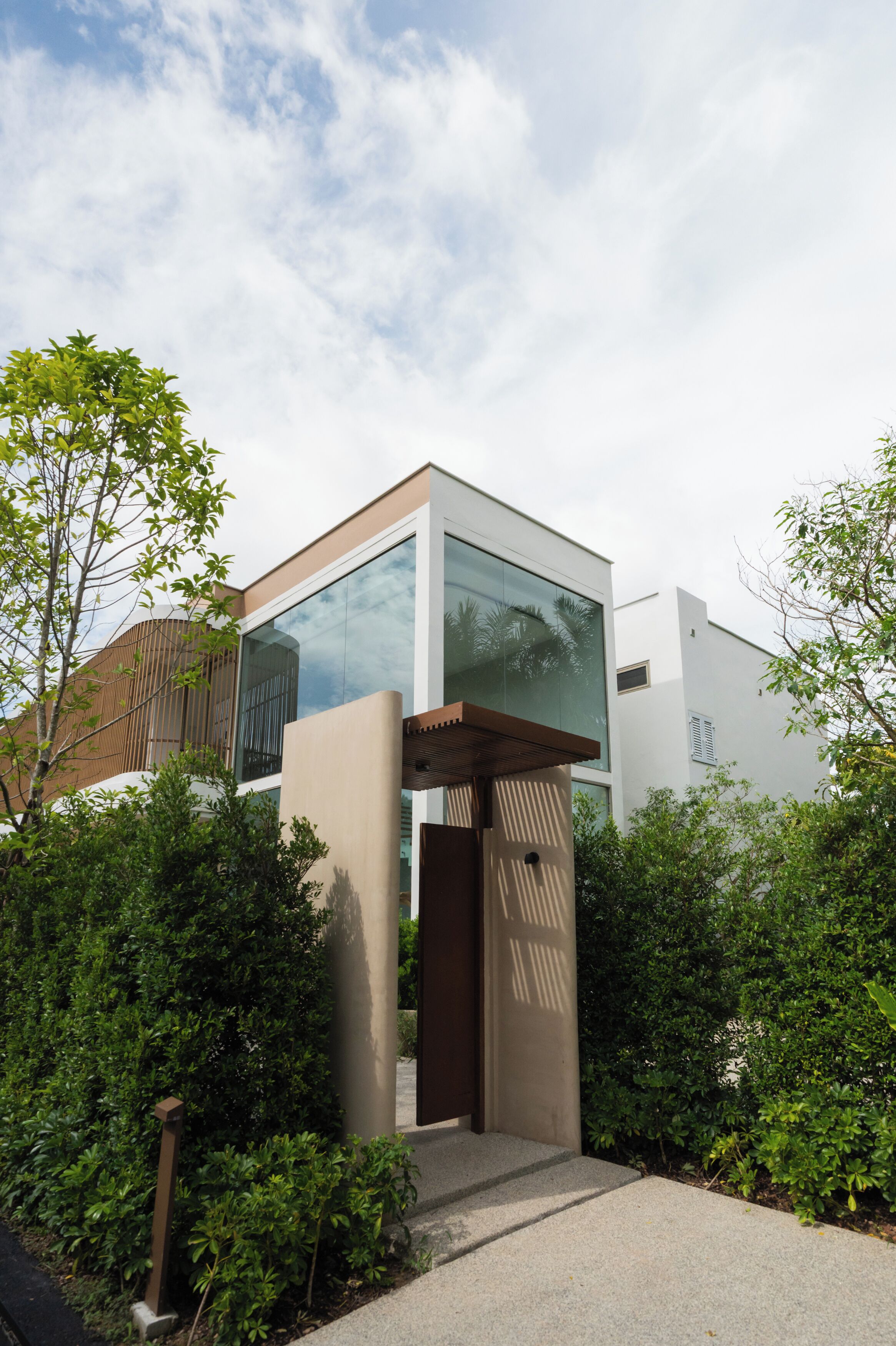 5 Bedrooms Private Pool Villa