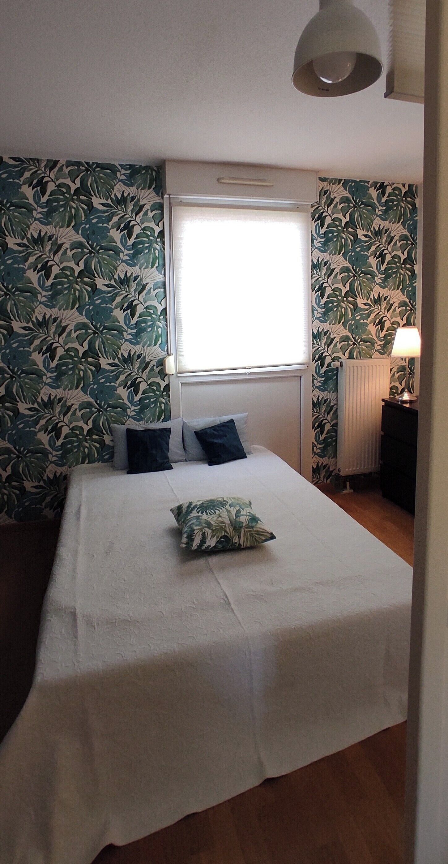 2 bedrooms, desk, iron/ironing board, free WiFi