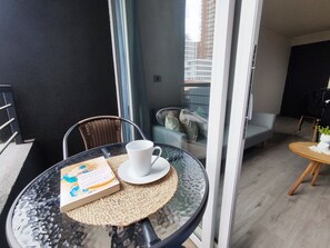 Interior - Co-work, Gym, 24-hour Security, and water vending machine (Santiago Metropolitan Region)