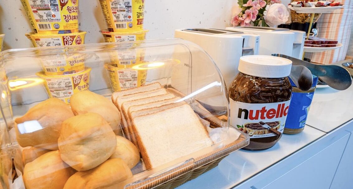 Free daily self-serve breakfast
