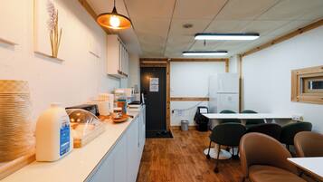 Free daily self-serve breakfast