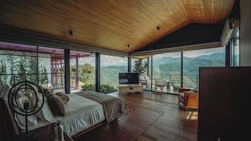 Deluxe Suite, Mountain View | 1 bedroom