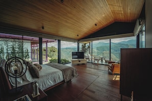 Deluxe Suite, Mountain View | 1 bedroom