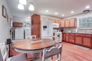 Fridge, microwave, stovetop, coffee/tea maker - Cabin w/ Hot Tub in Valley View: Pets Welcome! (Valley View)
