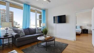 Smart TV de 50 pulgadas con canales digitales y servicios de streaming