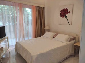 1 bedroom, WiFi, bed sheets - Teos App   (Chania)