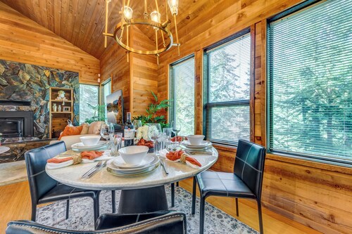 Telemark 20 - Ski in Walk out,  Short Walk to the Village, New Listing!