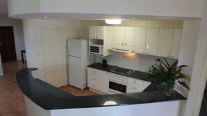 Unclassified image, 2 of 24, button - Zen Bridgeport Waterfront Balcony Dining - Pool (Darwin)