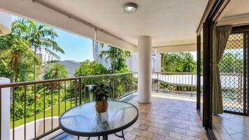 Apartment | 2 Schlafzimmer, Schreibtisch