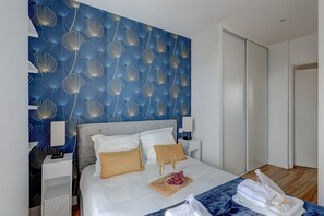 2 chambres, fer et planche à repasser, Wi-Fi, draps fournis