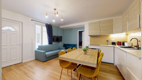 TBS 156 - Splendid and elegant suite