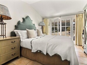 4 Schlafzimmer, Bügeleisen/Bügelbrett, Internetzugang, Bettwäsche