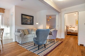 テレビ、ステレオ