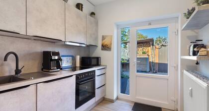 Apartment 'Süsse 2 Zimmerwohnung' with Private Terrace and Wi-Fi