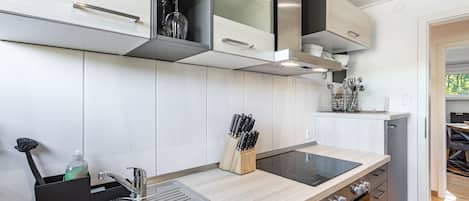 Frigorífic, forn, placa de cuina i rentaplats