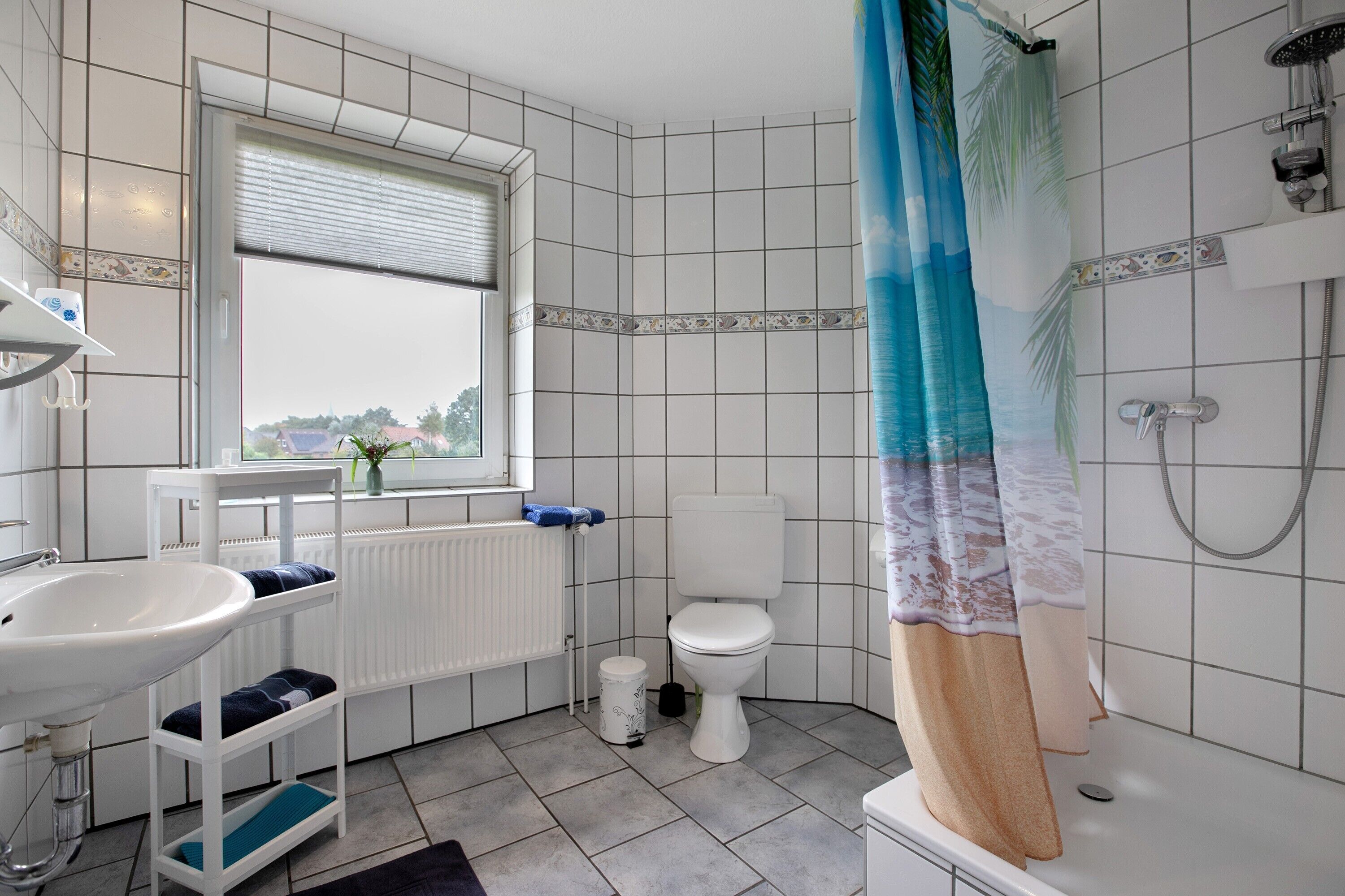 Shower, towels