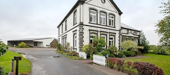 Apartment 'Ferienwohnung Postel' with Shared Garden and Wi-Fi