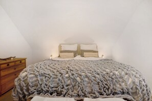 4 soverom, strykejern/-brett, wi-fi (inkludert) og sengetøy