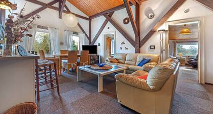 Ferienwohnung 1 - Klein" mit privater Terrasse und Wi-Fi