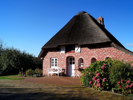 Exterior. Friesenhaus Matzen – The Pearl Near Sylt at the Danish Border