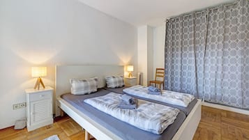 3 chambres, fer et planche à repasser, accès au Wi-Fi (inclus)