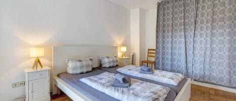 3 habitaciones, tabla de planchar con plancha y wifi gratis