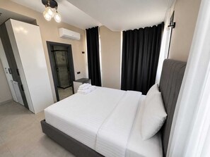 Superior Suite | Desk, laptop workspace, free WiFi, bed sheets - Mersin Panorama Otel (Erdemli)