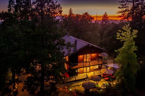 Sunset Summits Cabin | Hot Tub | Game Room |