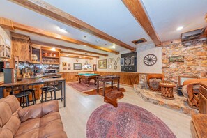 Game room - Sunset Summits Cabin | Hot Tub | Game Room | (Oakhurst)