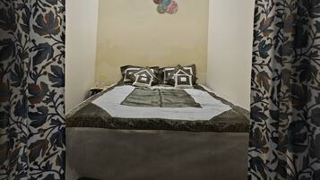 1 室のベッドルーム、アイロン / アイロン台、WiFi、ベッドシーツ