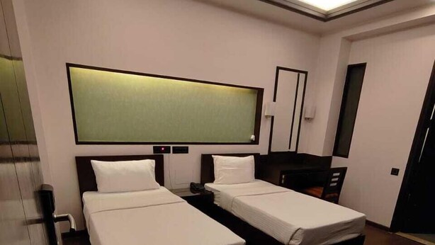 Unclassified image, 1 of 10, button - aashraye absolute luxury (New Delhi)
